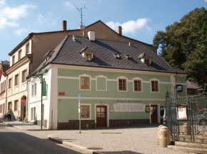 Гостиница Hotel U Zvonu  Кутна-Гора
